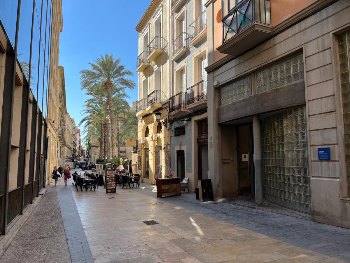 Alicante Beach Apartment Екстер'єр фото